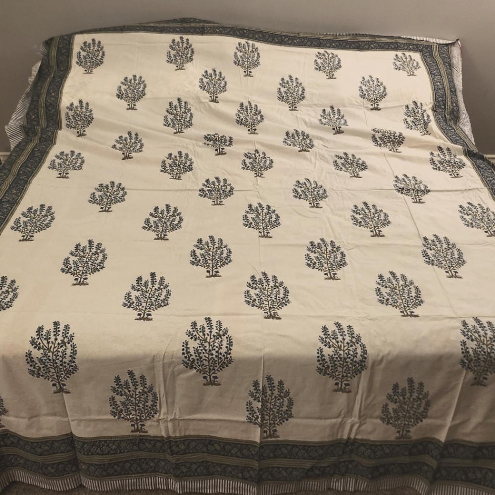 NWOT Hand block printed bed sheet with pillow case